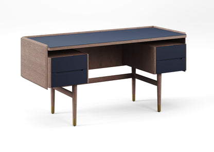 Nelson Desk - Ideal for Modern Offices